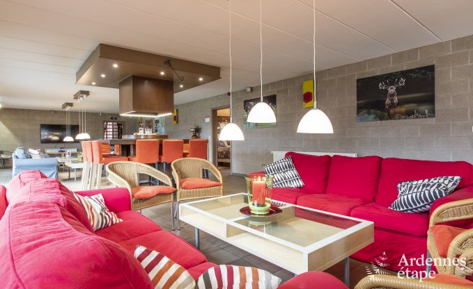 Ger�umiges Ferienhaus in Vielsalm f�r 22 Personen mit 10 Schlafzimmern, Spielzimmer, Sauna und gro�em Garten