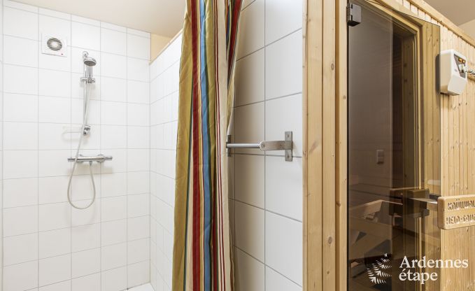 Ger�umiges Ferienhaus in Vielsalm f�r 22 Personen mit 10 Schlafzimmern, Spielzimmer, Sauna und gro�em Garten