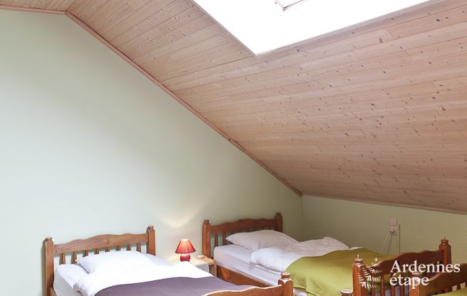 Groes Ferienhaus in der Nhe von Vielsalm fr 21 Personen mit 7 Schlafzimmern, 4 Badezimmern, Spielzimmer und Privatgarten