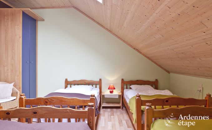 Groes Ferienhaus in der Nhe von Vielsalm fr 21 Personen mit 7 Schlafzimmern, 4 Badezimmern, Spielzimmer und Privatgarten