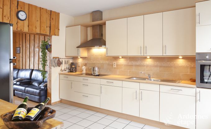 Groes Ferienhaus in der Nhe von Vielsalm fr 21 Personen mit 7 Schlafzimmern, 4 Badezimmern, Spielzimmer und Privatgarten