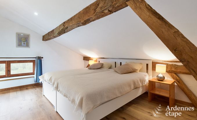 gem�tliches Ferienhaus mit 5 Schlafzimmern, Jacuzzi, Sauna und privatem Garten in Vielsalm Ardennen