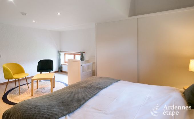 gem�tliches Ferienhaus mit 5 Schlafzimmern, Jacuzzi, Sauna und privatem Garten in Vielsalm Ardennen