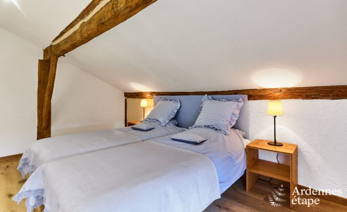 gem�tliches Ferienhaus mit 5 Schlafzimmern, Jacuzzi, Sauna und privatem Garten in Vielsalm Ardennen