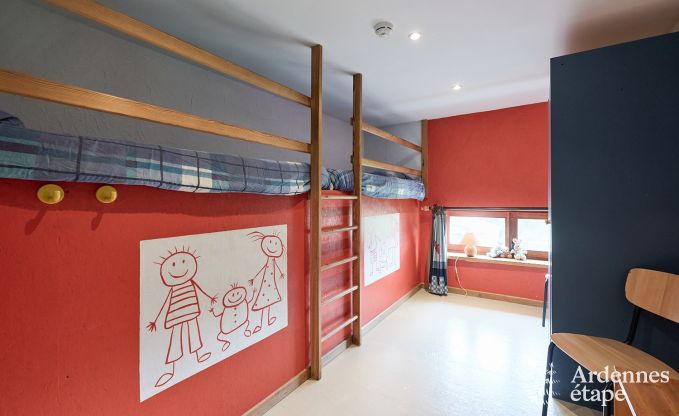 gem�tliches Ferienhaus mit 5 Schlafzimmern, Jacuzzi, Sauna und privatem Garten in Vielsalm Ardennen