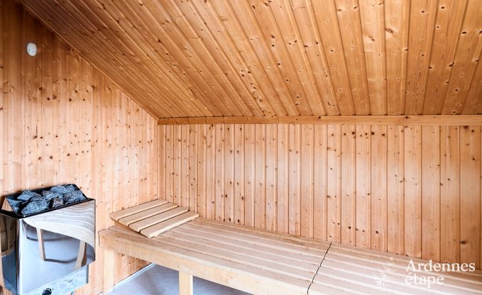 gem�tliches Ferienhaus mit 5 Schlafzimmern, Jacuzzi, Sauna und privatem Garten in Vielsalm Ardennen