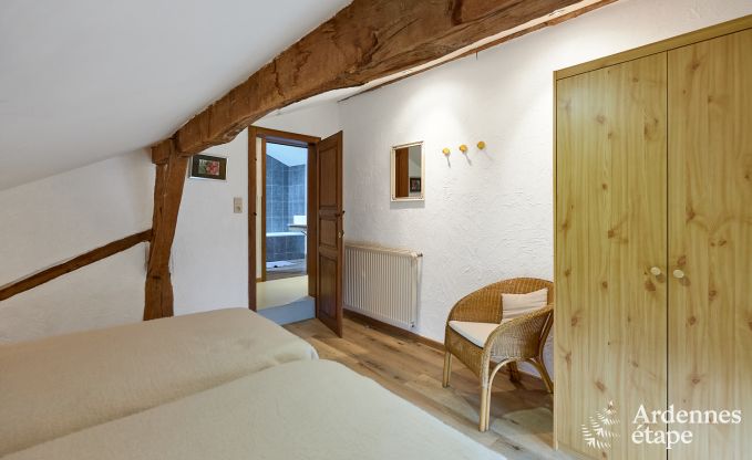 gem�tliches Ferienhaus mit 5 Schlafzimmern, Jacuzzi, Sauna und privatem Garten in Vielsalm Ardennen