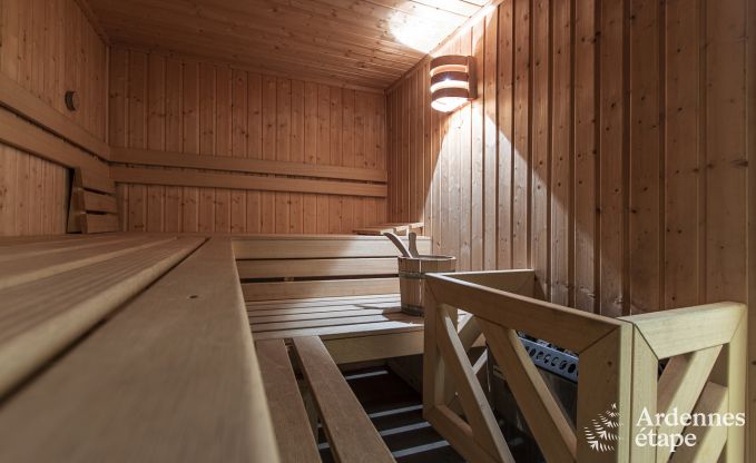 Ger�umiges Ferienhaus in Vielsalm f�r 22 Personen mit 10 Schlafzimmern, Spielzimmer, Sauna und gro�em Garten