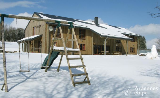 Ger�umiges Ferienhaus in Vielsalm f�r 22 Personen mit 10 Schlafzimmern, Spielzimmer, Sauna und gro�em Garten