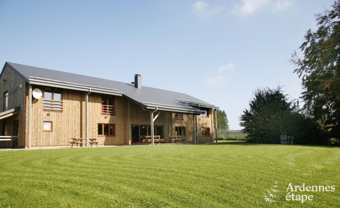 Ger�umiges Ferienhaus in Vielsalm f�r 22 Personen mit 10 Schlafzimmern, Spielzimmer, Sauna und gro�em Garten