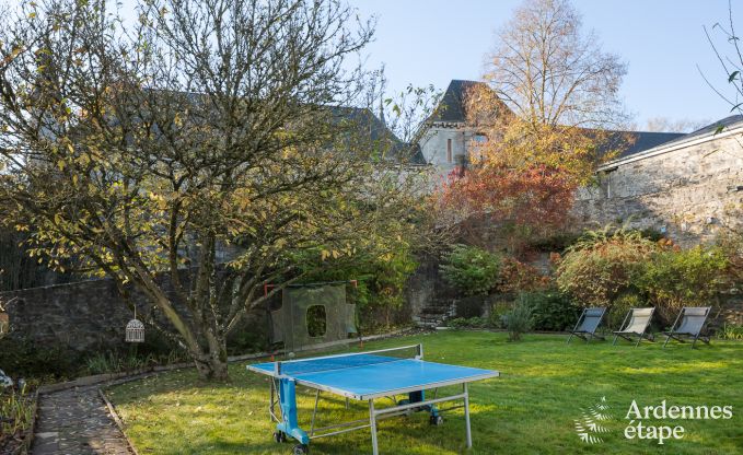 Charmantes Ferienhaus mit Pool und privatem Garten f�r 4 Personen im mittelalterlichen Dorf Vierves-sur-Viroin