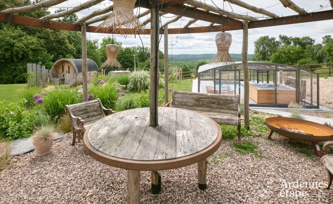 Unvergesslicher Aufenthalt in Villers-en-Fagne: Ferienhaus mit Sauna, Jacuzzi und atemberaubender Aussicht in den Ardennen.