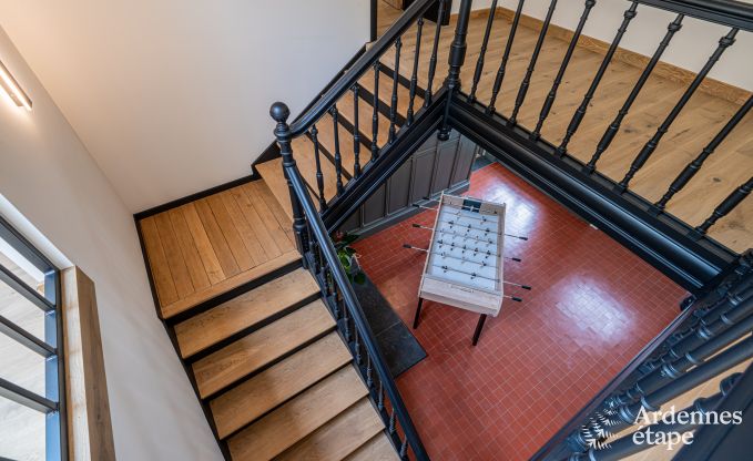 Luxuris eingerichtetes Ferienhaus in Virelles fr 9 Personen mit offenem Kamin