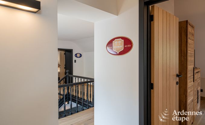 Luxuris eingerichtetes Ferienhaus in Virelles fr 9 Personen mit offenem Kamin