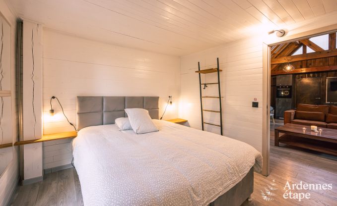 Unvergesslicher Aufenthalt in Viroinval: Komfortables Chalet in den Ardennen f�r 4 Personen mit Sauna und nordischem Bad