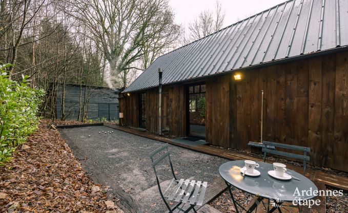 Unvergesslicher Aufenthalt in Viroinval: Komfortables Chalet in den Ardennen f�r 4 Personen mit Sauna und nordischem Bad