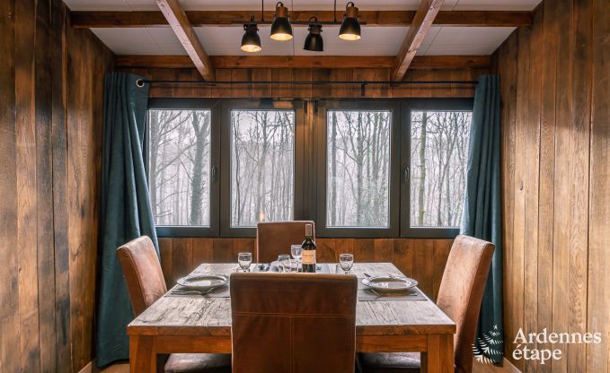 Unvergesslicher Aufenthalt in Viroinval: Komfortables Chalet in den Ardennen f�r 4 Personen mit Sauna und nordischem Bad