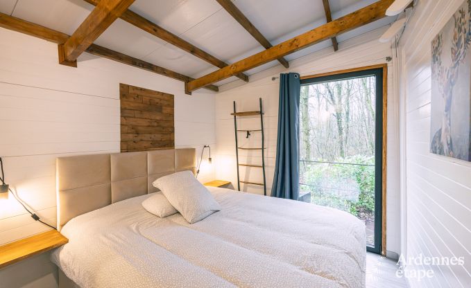 Unvergesslicher Aufenthalt in Viroinval: Komfortables Chalet in den Ardennen f�r 4 Personen mit Sauna und nordischem Bad