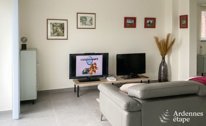 Ferienhaus fr 6 Personen in Virton mit 3 Schlafzimmern, Sauna, Holzofen, Auenpool und Privatterrasse