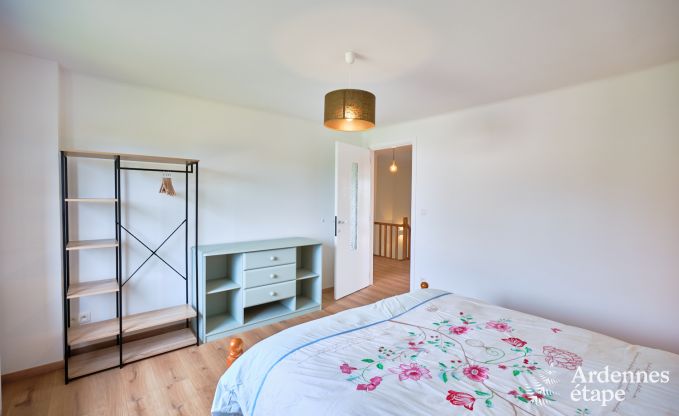 Ferienhaus fr 6 Personen in Virton mit 3 Schlafzimmern, Sauna, Holzofen, Auenpool und Privatterrasse