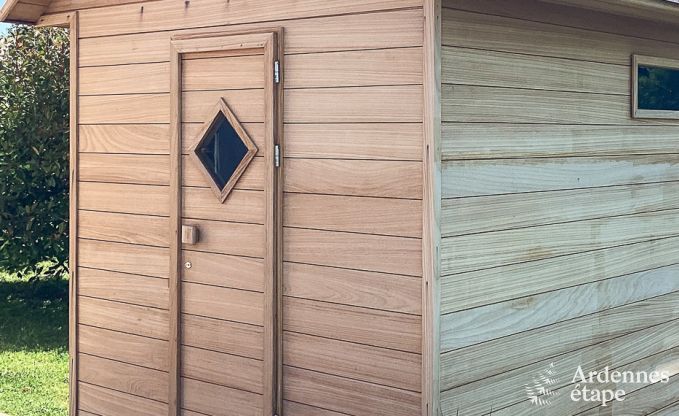 Ferienhaus fr 6 Personen in Virton mit 3 Schlafzimmern, Sauna, Holzofen, Auenpool und Privatterrasse