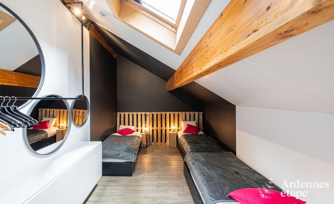 Wundersch�nes Ferienhaus in Virton, Ardennen
