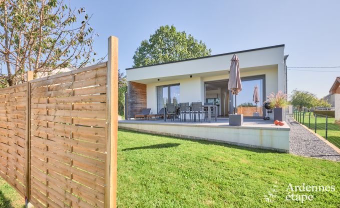 Ferienhaus mit privatem Garten, Terrasse und 2 Schlafzimmern in Ethe - Virton, Ardennen