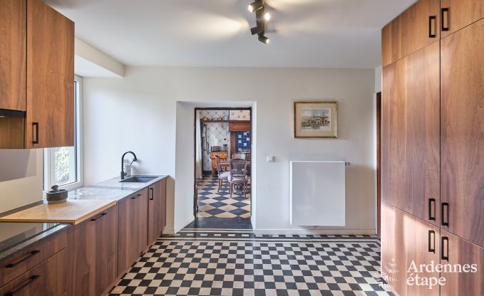 Luxus-Landhaus in Vresse-sur-Semois fr 19 Personen mit Schwimmbad und atemberaubender Aussicht