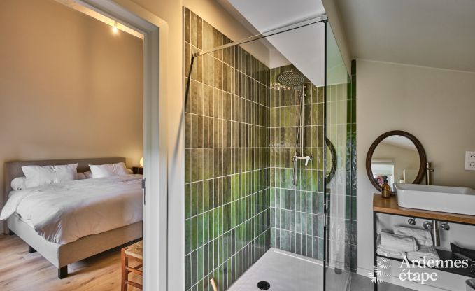 Luxus-Landhaus in Vresse-sur-Semois fr 19 Personen mit Schwimmbad und atemberaubender Aussicht