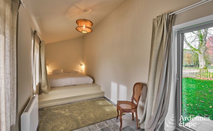 Luxus-Landhaus in Vresse-sur-Semois fr 19 Personen mit Schwimmbad und atemberaubender Aussicht