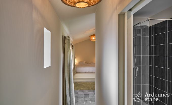 Luxus-Landhaus in Vresse-sur-Semois fr 19 Personen mit Schwimmbad und atemberaubender Aussicht