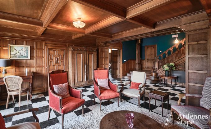 Luxus-Landhaus in Vresse-sur-Semois fr 19 Personen mit Schwimmbad und atemberaubender Aussicht