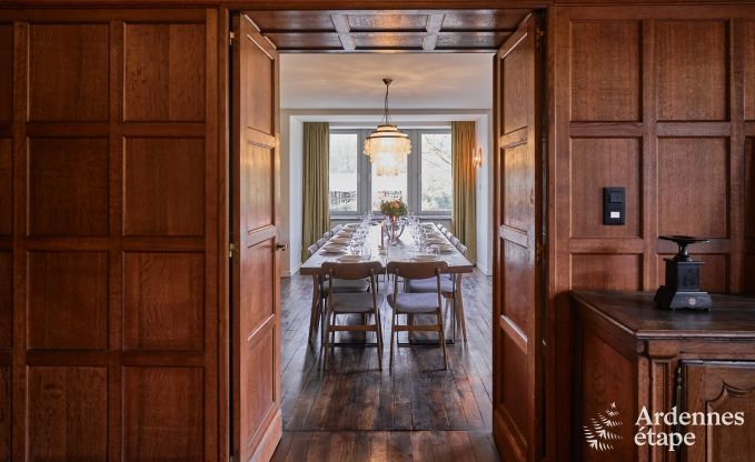 Luxus-Landhaus in Vresse-sur-Semois fr 19 Personen mit Schwimmbad und atemberaubender Aussicht