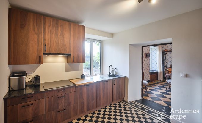 Luxus-Landhaus in Vresse-sur-Semois fr 19 Personen mit Schwimmbad und atemberaubender Aussicht