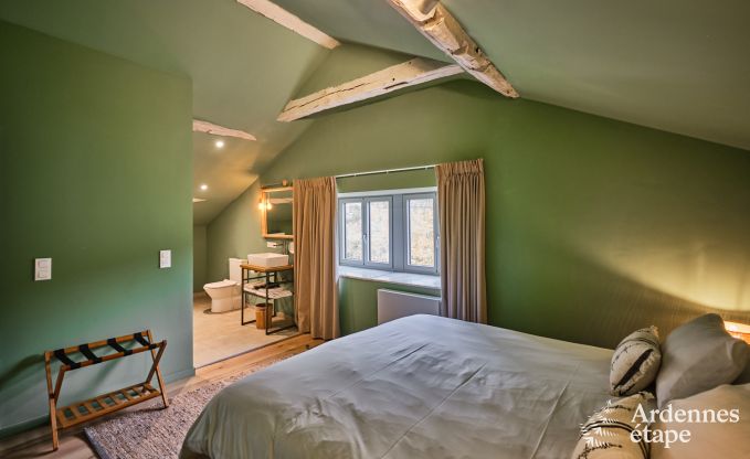 Luxus-Landhaus in Vresse-sur-Semois fr 19 Personen mit Schwimmbad und atemberaubender Aussicht