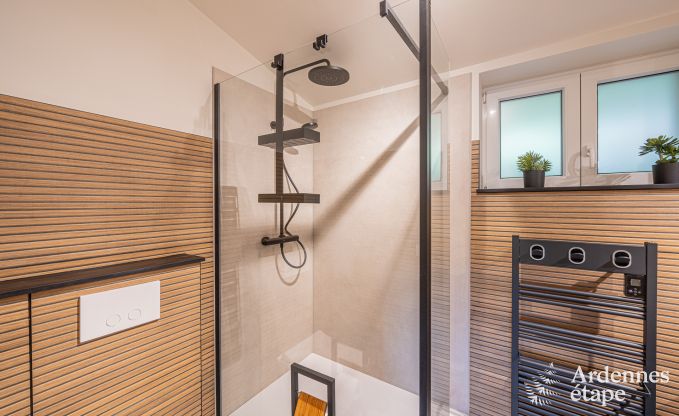 Ferienhaus auf einer Ebene in Vresse-sur-Semois: Terrasse mit Aussicht, ideal f�r ein Paar mit Kindern