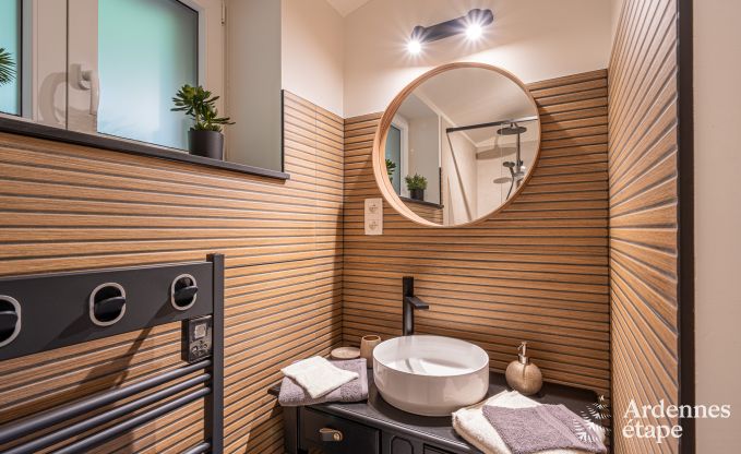 Ferienhaus auf einer Ebene in Vresse-sur-Semois: Terrasse mit Aussicht, ideal f�r ein Paar mit Kindern