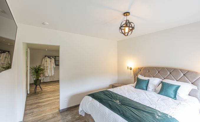 Luxusvilla Vresse-sur-semois 15 Pers. Ardennen Schwimmbad Wellness Behinderten gerecht