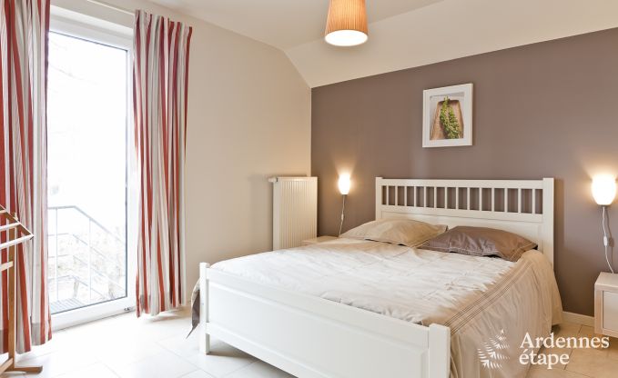 Ger�umiges Ferienhaus mit Privatgarten in Waimes f�r 15 Personen