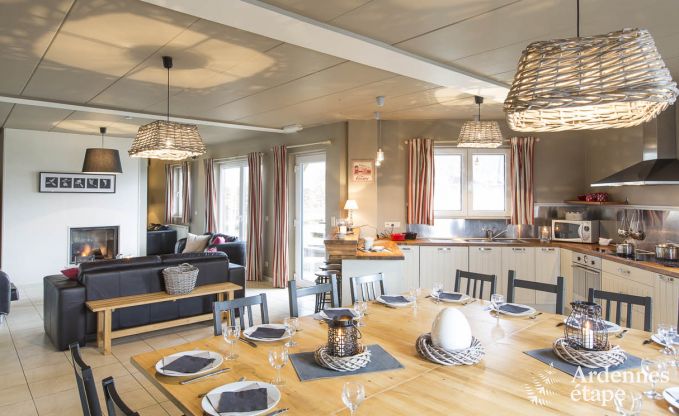 Ger�umiges Ferienhaus mit Privatgarten in Waimes f�r 15 Personen