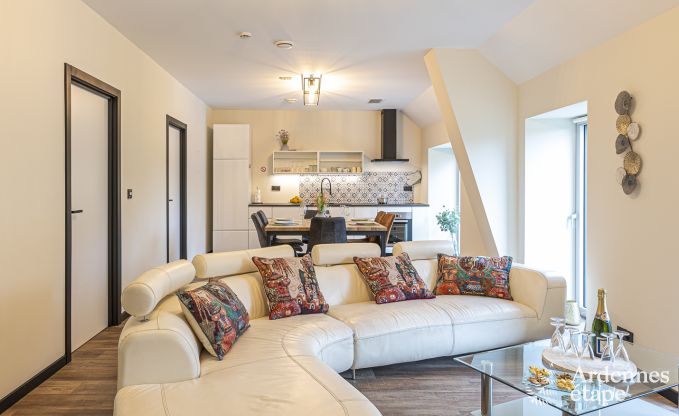 Ferienhaus in Walcourt, Ardennen, 6 Personen, 3 Schlafzimmer, Au�enpool, Gemeinschaftsgarten, moderne Ausstattung