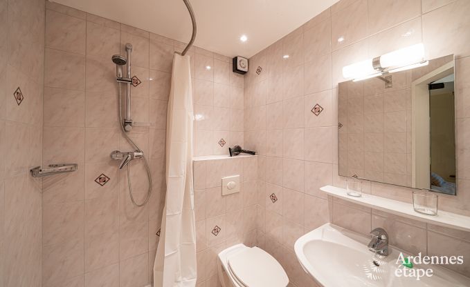 Ferienhaus in Williers mit 4 Schlafzimmern, 4 Badezimmern, privatem Garten, Terrasse und Grill