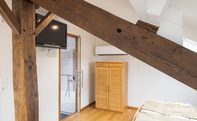 Ferienhaus in Williers mit 4 Schlafzimmern, 4 Badezimmern, privatem Garten, Terrasse und Grill