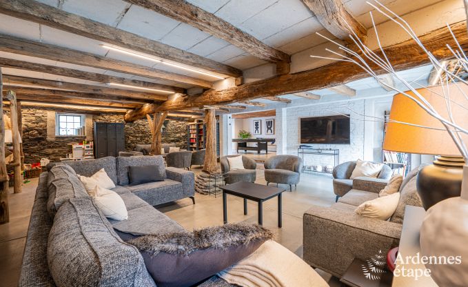 Ger�umiger Bauernhof aus dem 18. Jahrhundert in Wiltz f�r 18 Personen mit 7 Schlafzimmern, Whirlpool und Privatgarten