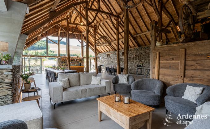 Ger�umiger Bauernhof aus dem 18. Jahrhundert in Wiltz f�r 18 Personen mit 7 Schlafzimmern, Whirlpool und Privatgarten