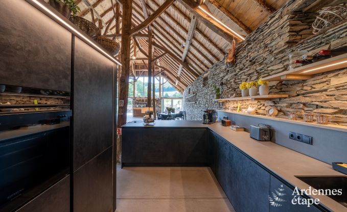 Ger�umiger Bauernhof aus dem 18. Jahrhundert in Wiltz f�r 18 Personen mit 7 Schlafzimmern, Whirlpool und Privatgarten