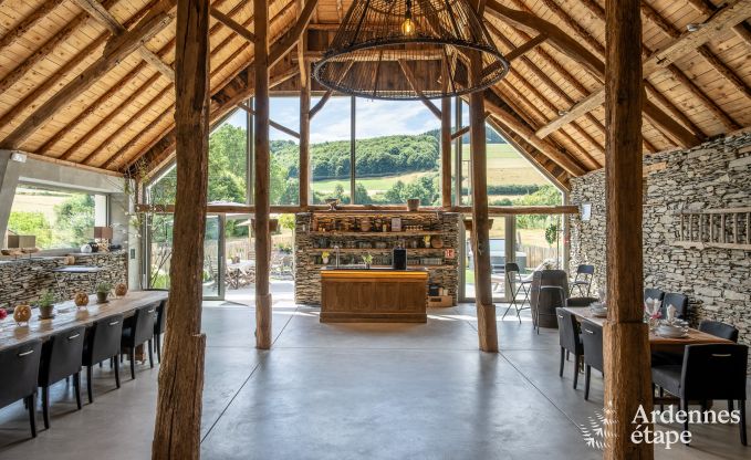 Ger�umiger Bauernhof aus dem 18. Jahrhundert in Wiltz f�r 18 Personen mit 7 Schlafzimmern, Whirlpool und Privatgarten