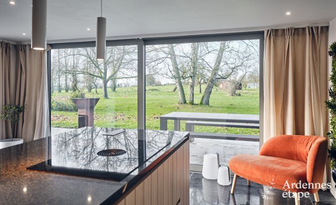 Charmantes Dorfhaus fr 10 Personen in Yvoir: Whirlpool, Kamin, groer privater Garten