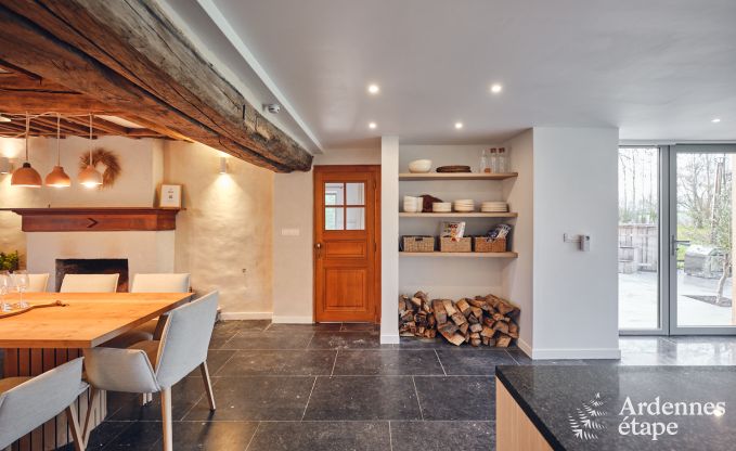 Charmantes Dorfhaus fr 10 Personen in Yvoir: Whirlpool, Kamin, groer privater Garten