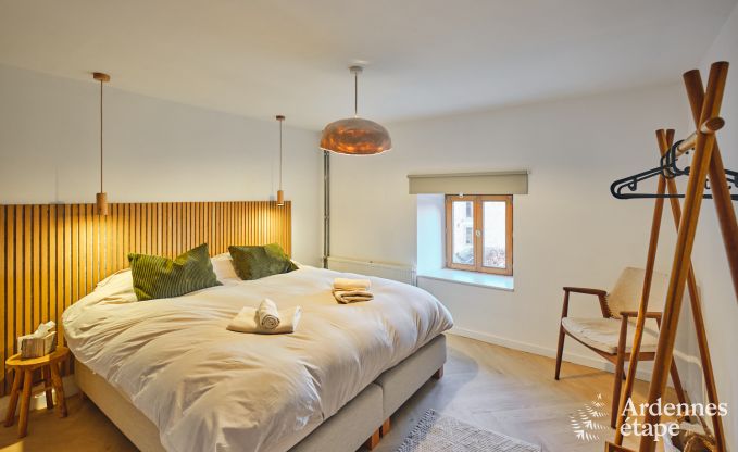 Charmantes Dorfhaus fr 10 Personen in Yvoir: Whirlpool, Kamin, groer privater Garten